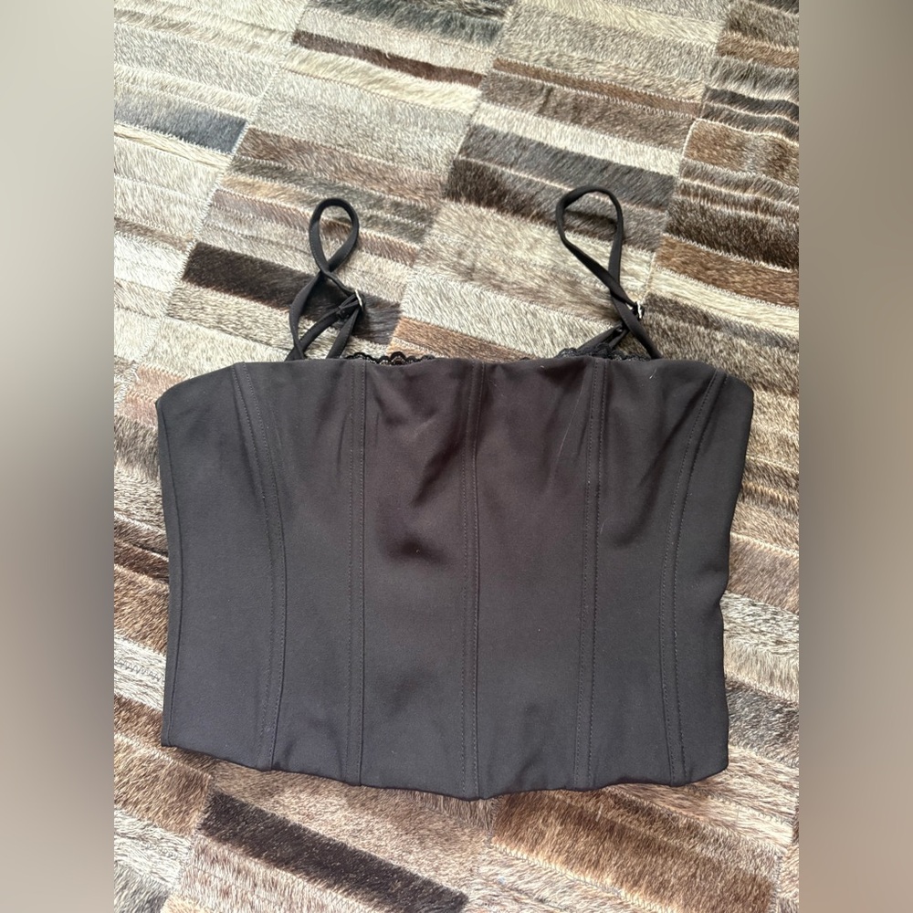 White fox Elegant Black Women's Top